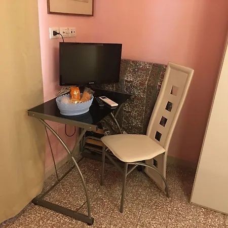 Maison Dei Miracoli לינה וארוחת בוקר פיזה